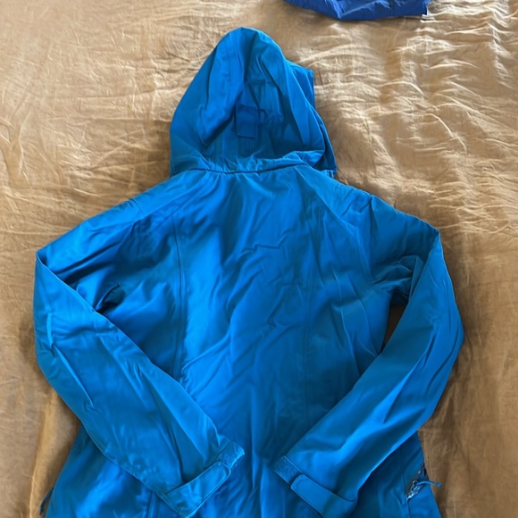 Women’s Merrell Rain Jacket Shell - Picture 7 of 9